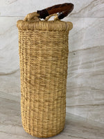 Load image into Gallery viewer, Sonder &amp; Holliday The Astoria Vase / Wineholder
